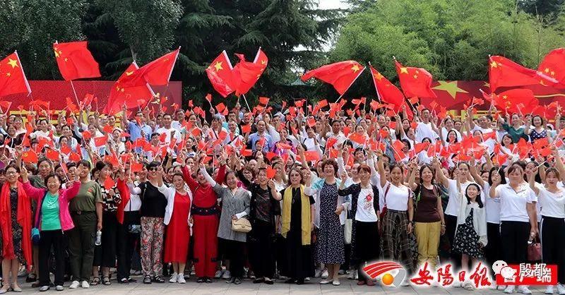莫名其妙的喜欢一个女人，怎么办？游戏画面